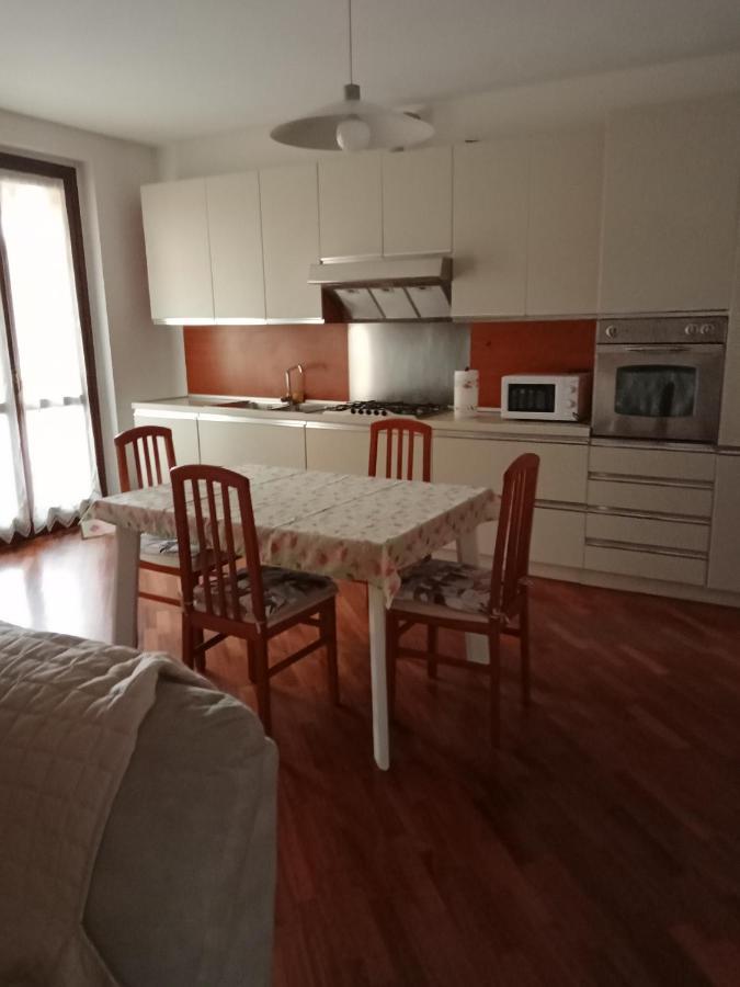 شقة Casa Francesca Villongo SantʼAlessandro المظهر الخارجي الصورة